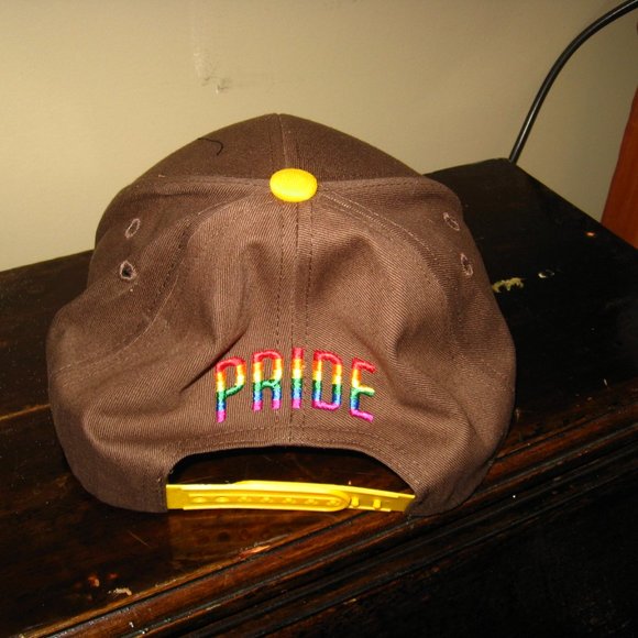 🌈 San Diego Padres Gay Pride Baseball Cap - Picture 3 of 6